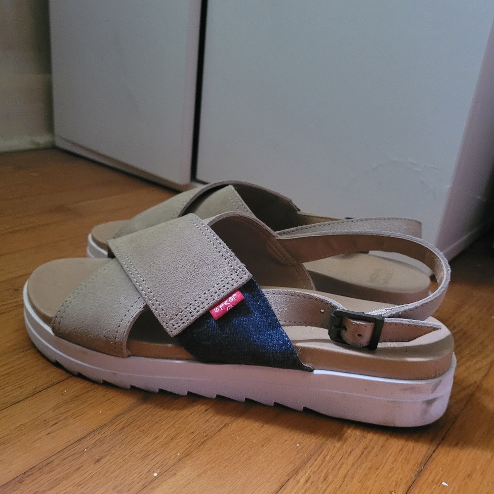Levi's Sandals